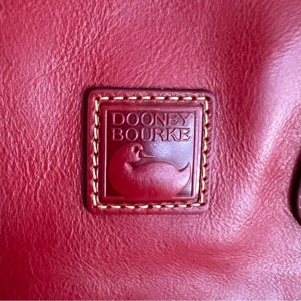 Like NEW DOONEY & BOURKE Lipstick Red Florentine Tulip Shopper Bag - Picture 6 of 14